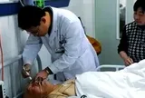 Người đàn ông 56 tuổi tử vong vì xuất huyết não, bác sĩ lắc đầu: 4 thói quen đi bộ tập thể dục tự hại thân