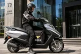 Đi 100 km chỉ tốn 1,88 lít xăng, Honda SCR125 giá rẻ khiến xe điện phổ thông đứng trước áp lực mới