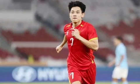 Cầu thủ Đình Bắc mua ô tô, xây nhà báo hiếu bố mẹ