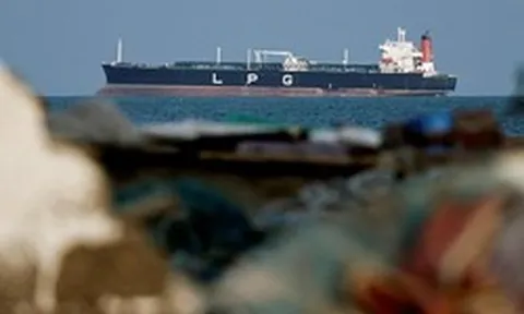 Mỹ 'bật đèn xanh', Ấn Độ lập tức 'chốt đơn' lô LPG 'quý như vàng' từ Iran giữa khủng hoảng năng lượng