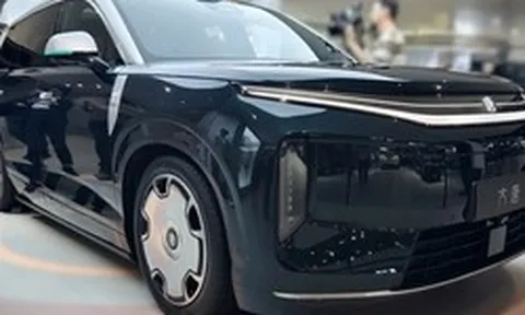 60.000 đơn đặt hàng sau 48 giờ, mẫu SUV 'khủng long' nào đang khiến thị trường phát sốt?