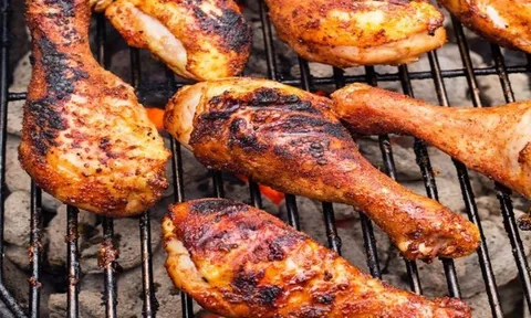 Con trai 16 tuổi ăn một lúc hết 8 đùi gà nướng, mẹ xem kết quả khám thì "sốc nặng"