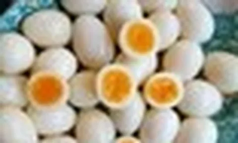 Tiktoker nổi tiếng vì ăn 40 quả trứng mỗi ngày trong 5 năm, bác sĩ hoảng hốt: Đi khám ngay còn kịp!