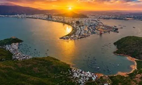 Chủ tịch tỉnh Gia Lai: Đô thị du lịch biển Quy Nhơn không thể ‘ngủ’ trước 21h
