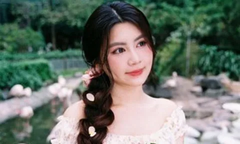Vẻ đẹp ngọt ngào tuổi 18 của con gái út nhà MC Quyền Linh