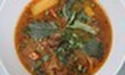 1 bác sĩ nổi tiếng cảnh báo: 5 bữa trưa cần tránh vì rất hại thận, 1 món ngang ngâm thận trong nước muối đậm đặc