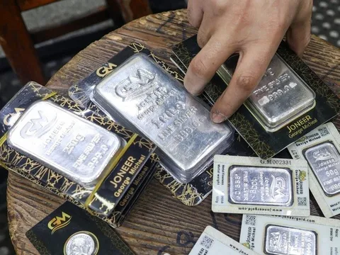 Giá bạc tăng cao, chuyên gia nêu cảnh báo quan trọng
