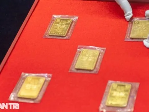 Giá vàng miếng vượt 182 triệu đồng/lượng