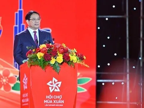 Bất chấp mưa rét, Hội chợ Mùa Xuân hút hơn 500.000 khách