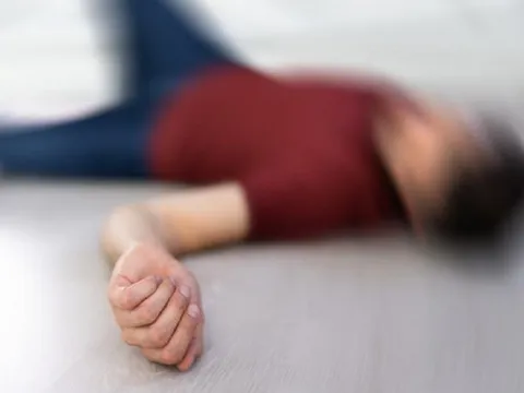 Người đàn ông 28 tuổi tử vong, bác sĩ lắc đầu cảnh báo thói quen "nguy hiểm chết người"