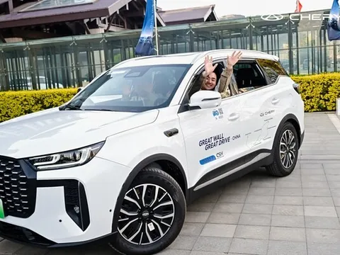 Công nghệ cho gia đình: Sự kiện ra mắt thế giới của CHERY VPD kết thúc, mở ra một kỷ nguyên ấm áp của công nghệ đỗ xe thông minh