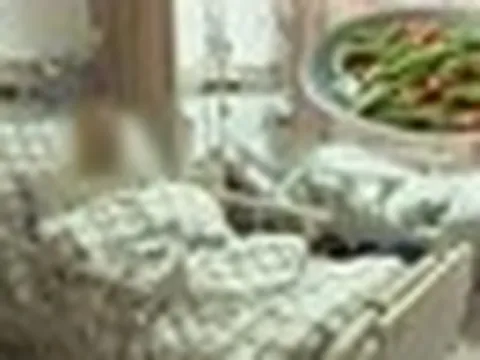 2 vợ chồng nhập viện cấp cứu sau khi ăn 1 loại rau quả: 5 thực phẩm có vị đắng nấu chín nhừ cũng đừng ăn