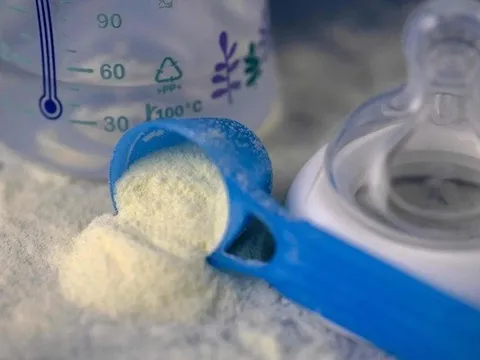 Bộ Y tế cảnh báo thu hồi sữa bột trẻ em do Laboratoires Novalac sản xuất