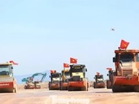 Dốc tổng lực 'chạy nước rút' dự án sân bay Phù Cát