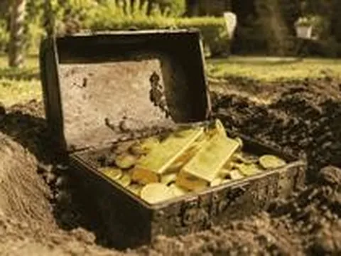 Đào móng xây bể bơi, phát hiện nhiều vàng thỏi và tiền xu trị giá hơn 20 tỷ đồng