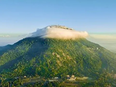 Việt Nam có ngọn núi cao 986 m được mệnh danh là “nóc nhà Nam Bộ”, đón 4 triệu khách chỉ trong 7 tháng