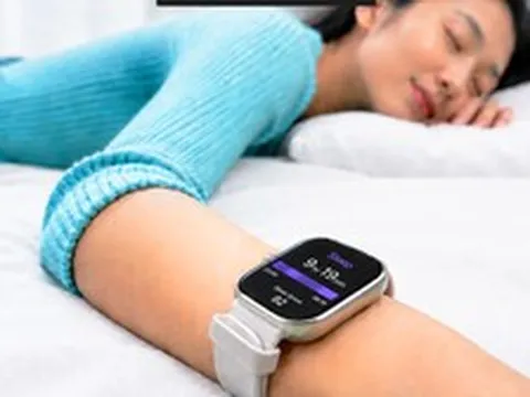 Lời khuyên cho tất cả những ai đeo đồng hồ theo dõi sức khỏe đi ngủ