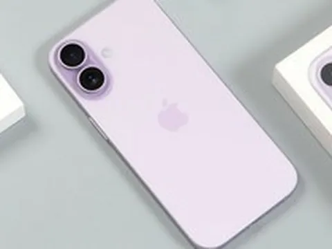Lý do Apple "giấu nhẹm" iPhone 18 tiêu chuẩn: Nước cờ đầy toan tính của tân CEO John Ternus