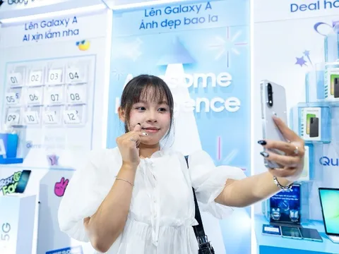 Awesome Immersive Tour quá thú vị, đi lần 1 vẫn muốn đi lần 2, tiếc là sắp kết thúc