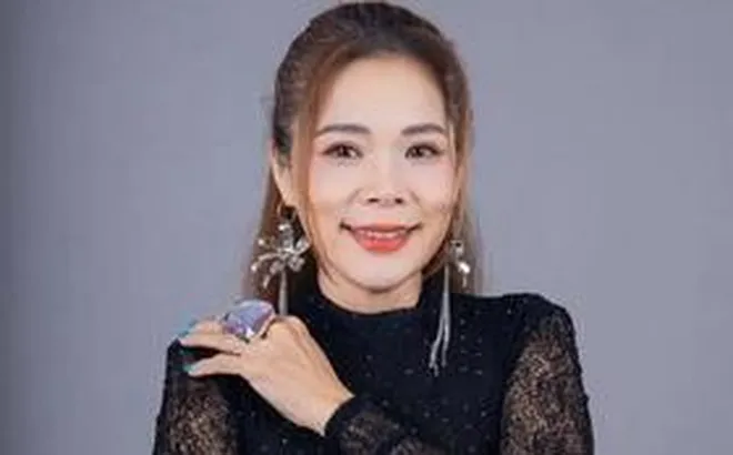 Cuộc sống ở tuổi 54 của nữ ca sĩ từng vắng bóng showbiz 10 năm