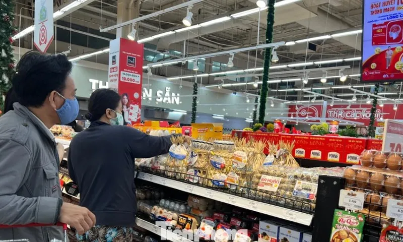 Giá trứng tăng mạnh, thịt heo... 'nhấp nhổm'