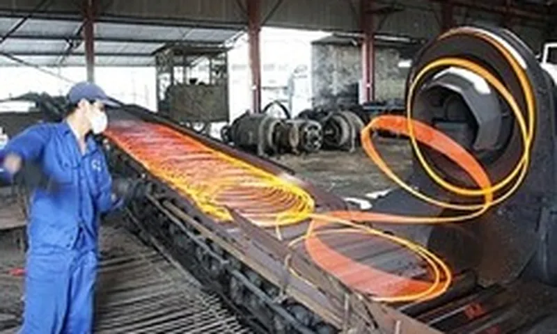 Doanh nghiệp xoay lịch sản xuất trước khi giá điện đổi khung giờ cao điểm