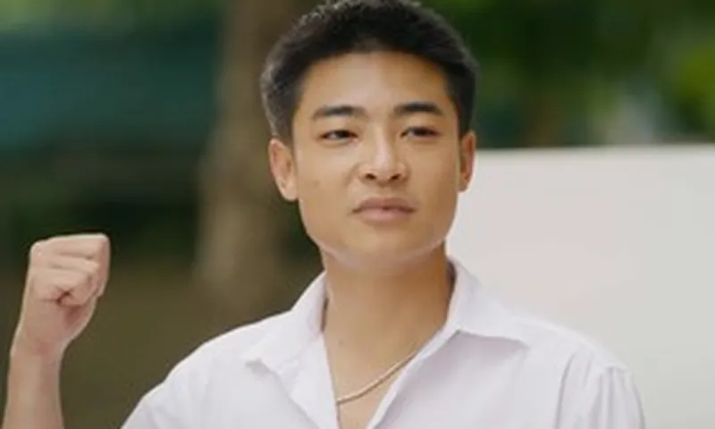 Võ Hoài Vũ - con trai "Vua bãi rác" gây sốt phim giờ vàng