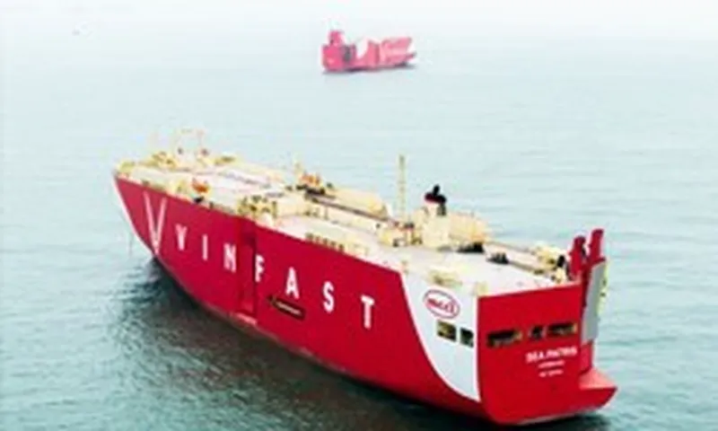 Phát hiện 2 tàu lớn có logo VinFast xuất hiện ở vùng biển gần cảng Hải Phòng, thực hiện nhiệm vụ đặc biệt